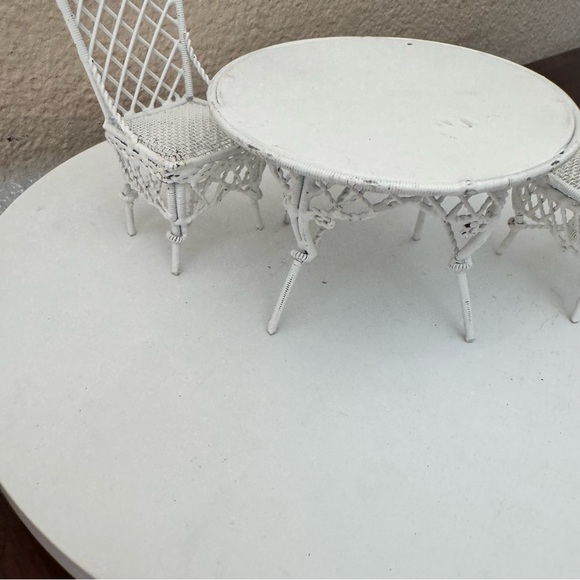 Vintage dollhouse furniture metal patio table chairs - Picture 5 of 8